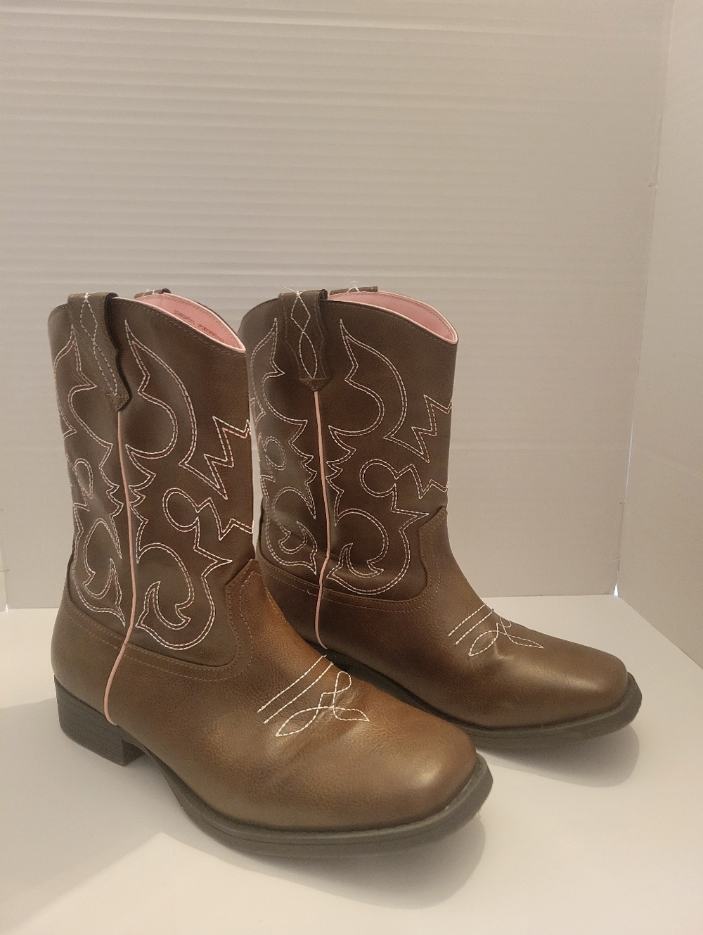 Girls Brown Two-Tone Western Cowboy Boots
